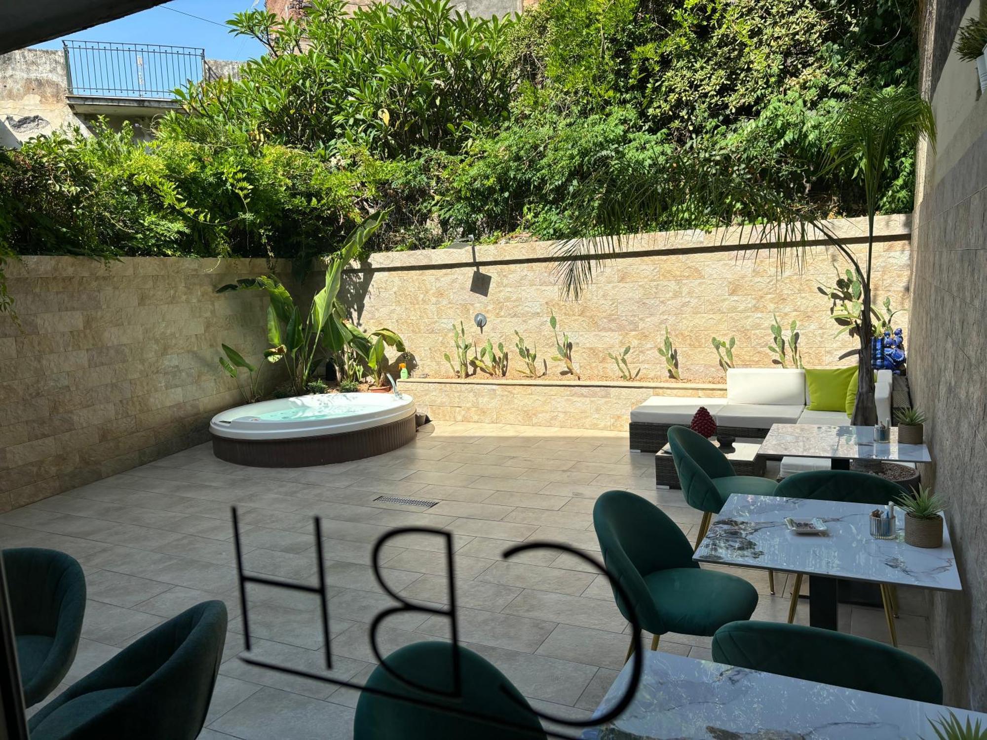 아치카스텔로 Cbh Sicitaly Group B&B 외부 사진