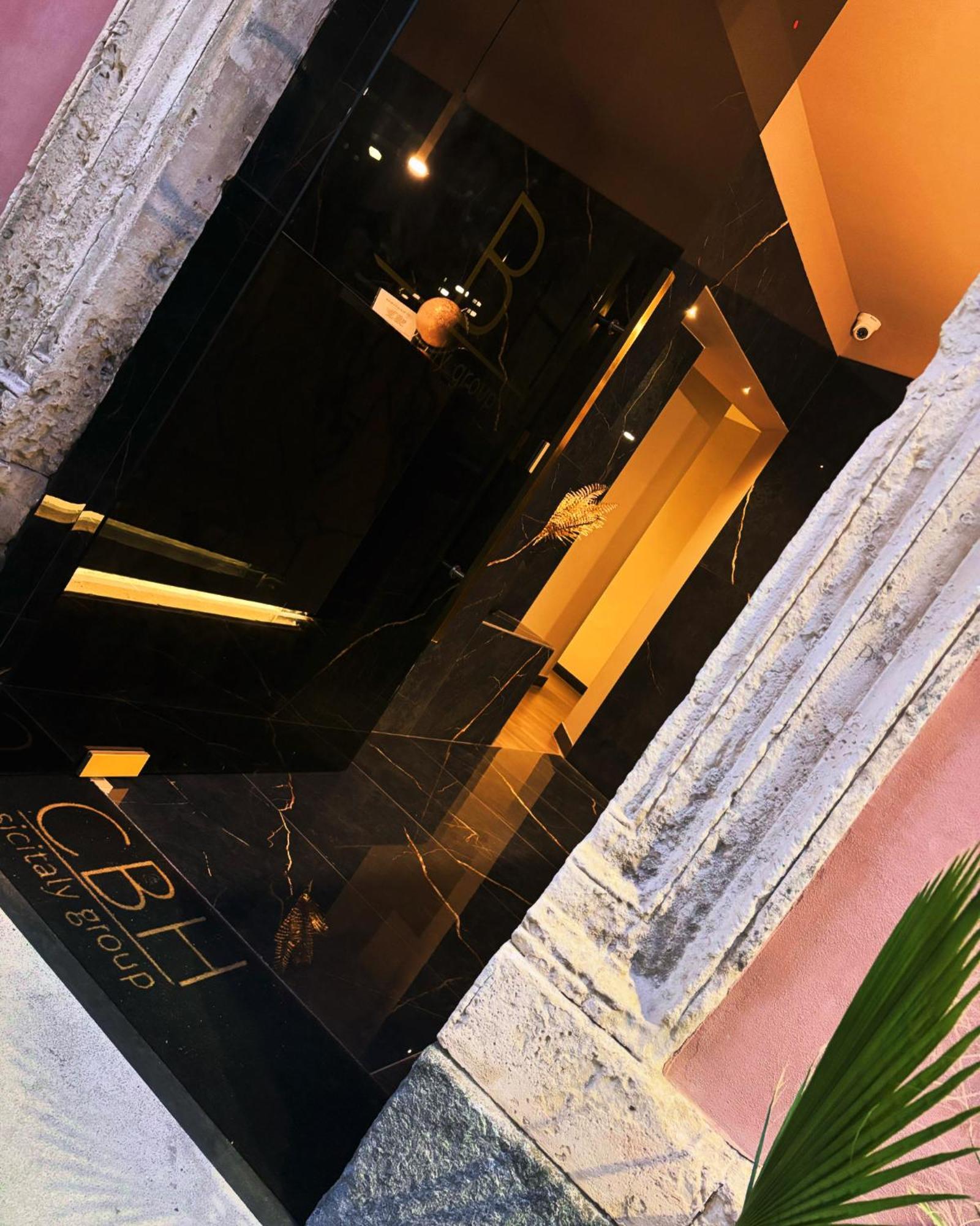 아치카스텔로 Cbh Sicitaly Group B&B 외부 사진
