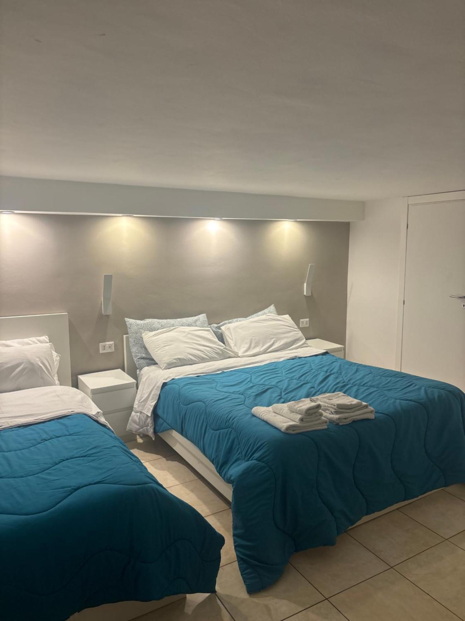 아치카스텔로 Cbh Sicitaly Group B&B 외부 사진